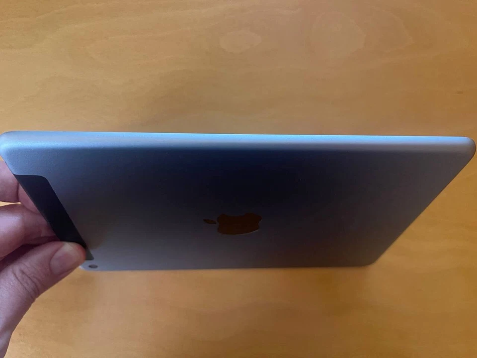 Apple iPad mini (4th generation) · 32GB · Cellular, Foto 4 von 5