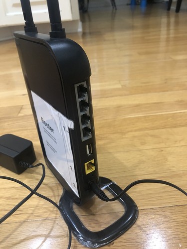Belkin F5D8235-4 300 Mbps 4-Port Gigabit Wireless N Router - Afbeelding 4 van 6