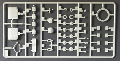 Trumpeter 1/35th Scale Iraqi T-62 Mod 1962 - Parts Lot G from Kit No. 01548