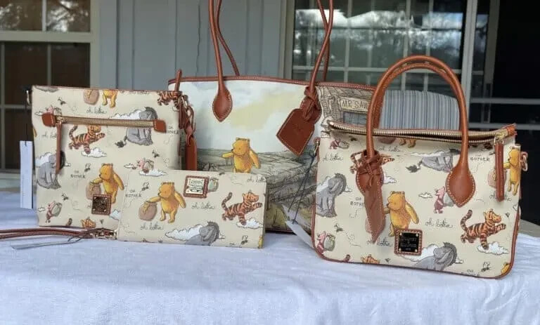 Disney Dooney & Bourke Classic Winnie The Pooh Crossbody Bag Purse