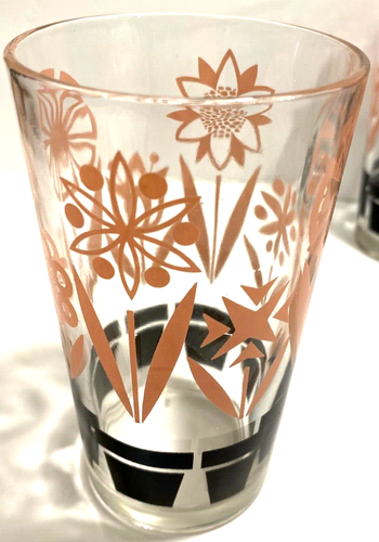 JUEGO DE 4 (U 8) VASOS DE BEBER MACETA ROSA Y NEGRA MEDIADOS DE SIGLO - Imagen 3 de 4