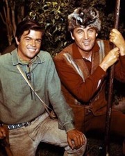 Daniel Boone TV series Fess Parker with Robert Logan 8x10 inch photo