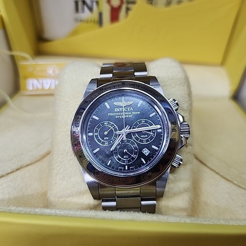 Invicta Men's 40mm Speedway Black Iridescent Dial Chronograph Stainless 9418 - Picture 8 of 13