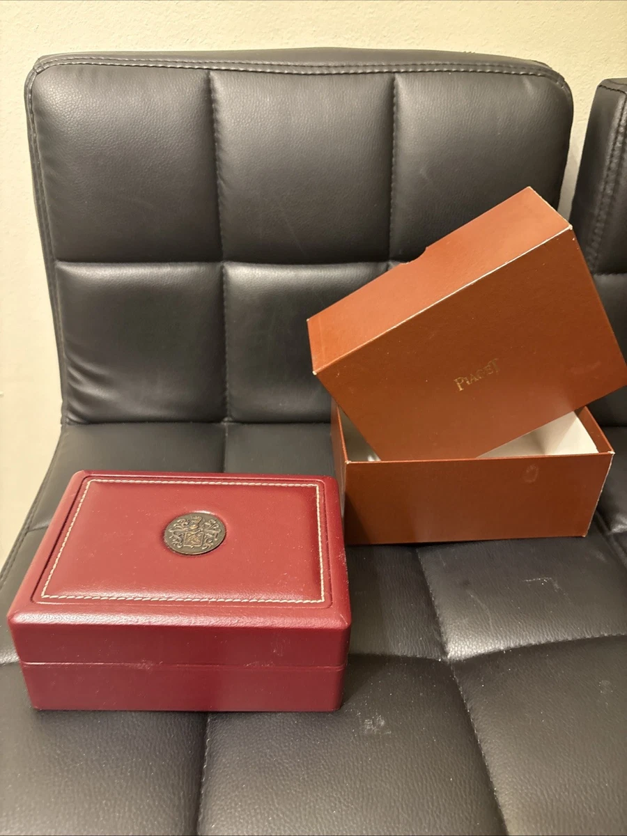 PIAGET シーガ収納ケース｜極薄型ケースに精緻なスケルトン