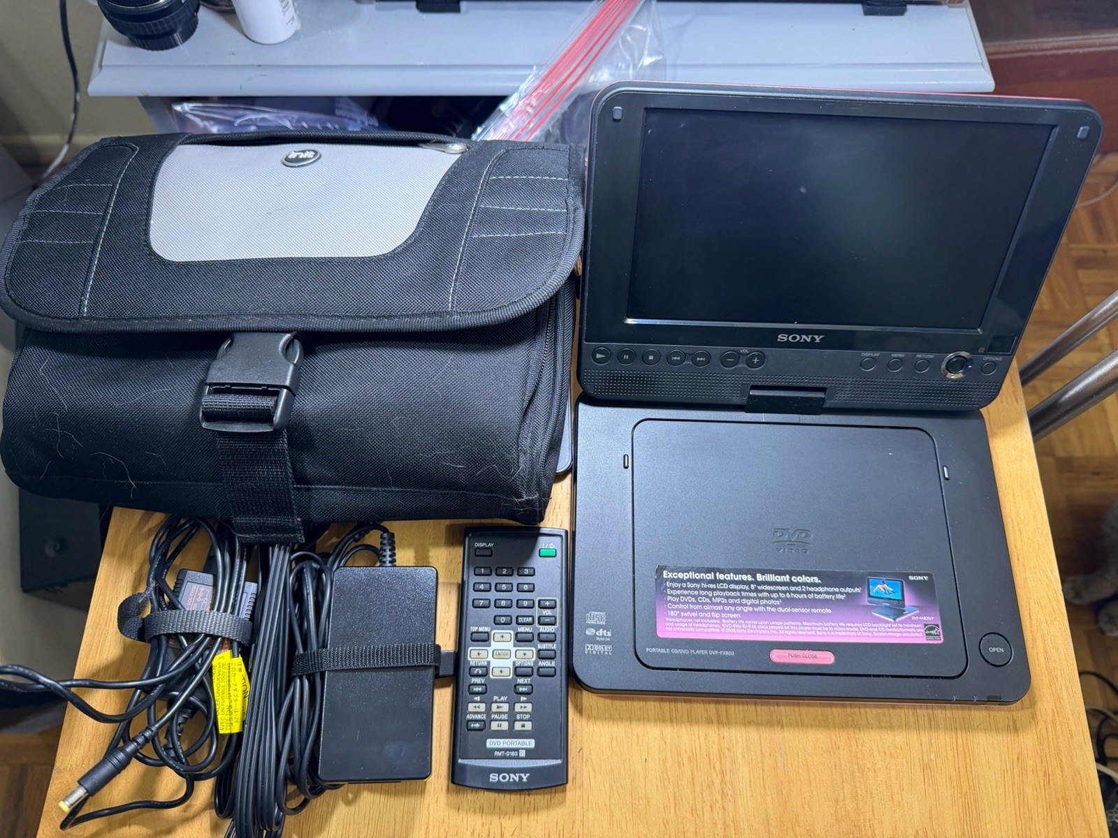 Pink 8-inch W/power Supply,remote,case