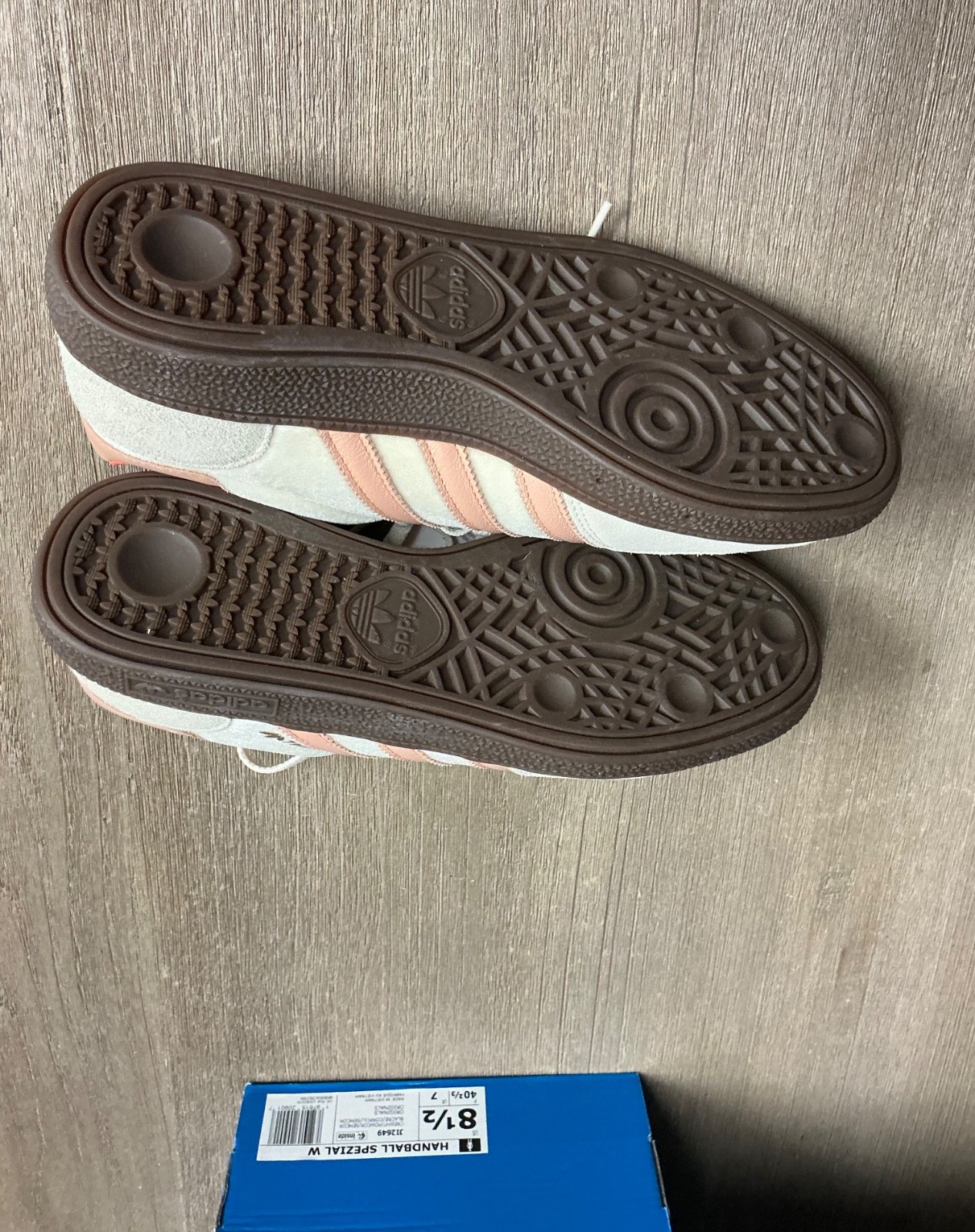 adidas Originals Handball Spezial Shoes Womens 8.5 Cream Semi Coral image 3