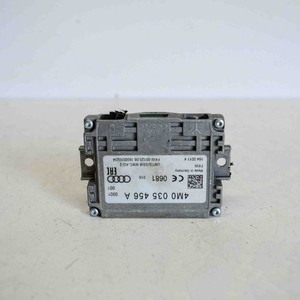 AUDI A3 Limousine 8VS, 8VM Antennenverstärker  4M0035456A 2.0 Diesel 3866342