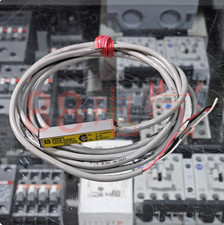 1Pcs Used OMRON sensor E3HS-DS5E1