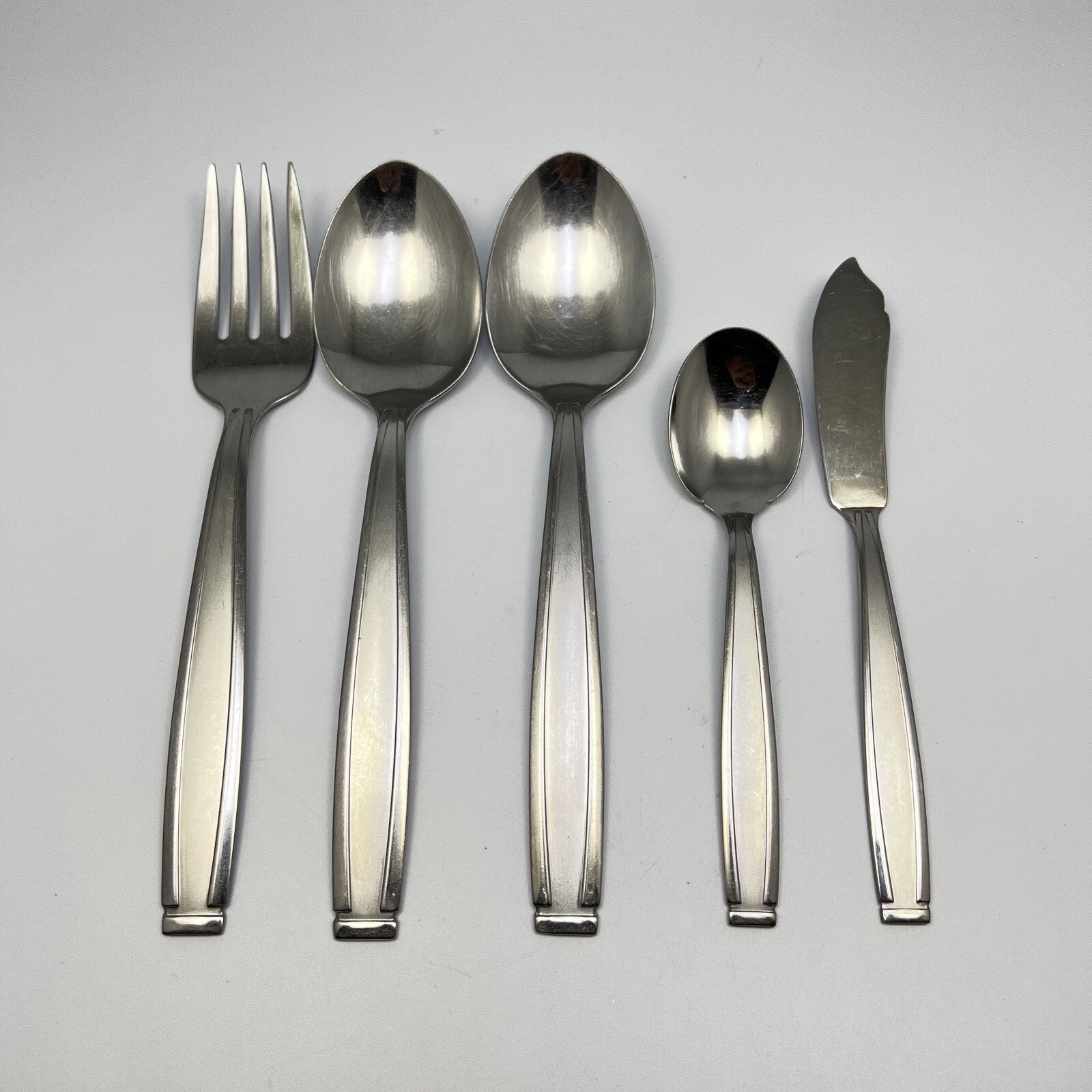 Oneida Stainless 5Pc Hostess Serving Set Piloti Satin Glossy Flat Tip Flatware