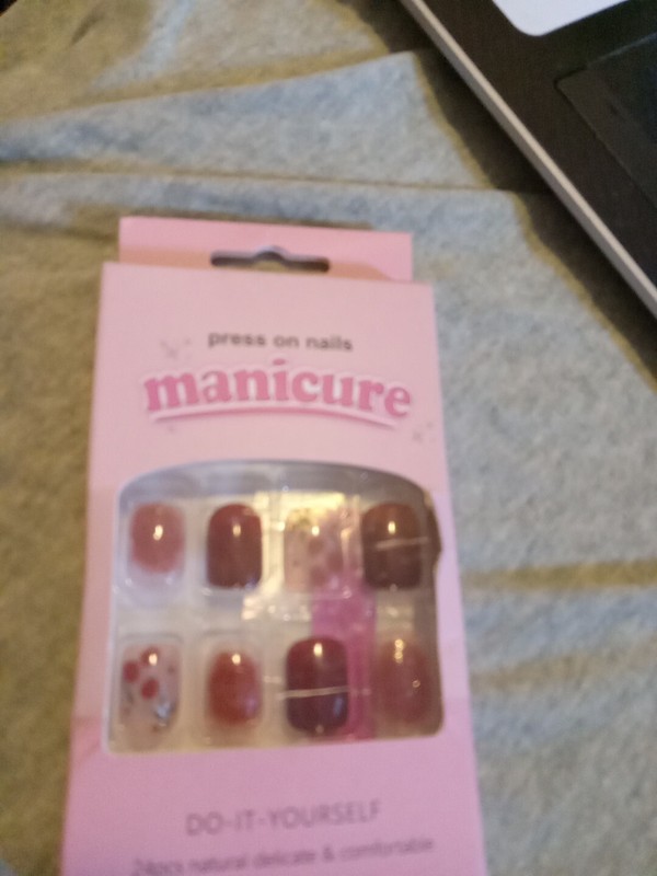 Manucure Press On Nails