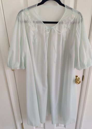 Vintage Vanity Fair Sheer Tricot Nylon Robe Pale green Size 40 Pre-owned  - Picture 1 of 8