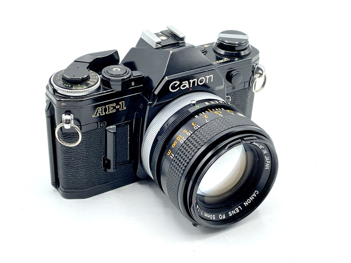 【H2053】Canon AE‐1  + 50mm 1.4  S.S.C Black Canon AE-1 + Canon 50mm f/1.4 SSC Lens Manual Film