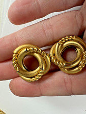Vintage Earrings Pierced Hollow Knot Stud Round Matte Goldtone