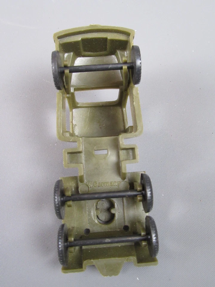 B687 Jean Höfler Giocattolo Bazaar West Germany Camion Man Militare IN 1:50 - Immagine 3 di 4