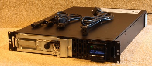 APC SMX2200RMHV2U - pas de plastique avant - soldes cellules neuves - 2u - 12m RTB