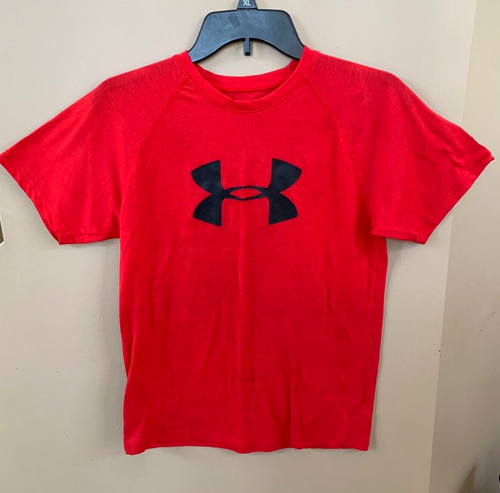 Under Armour Boys Medium Heat Gear Red Short Sleeve Tee YMD