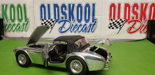 Exoto Ac Cobra 260 1962 techo blando Exoto #RLG18122 1:18 retirado - Imagen 21 de 24