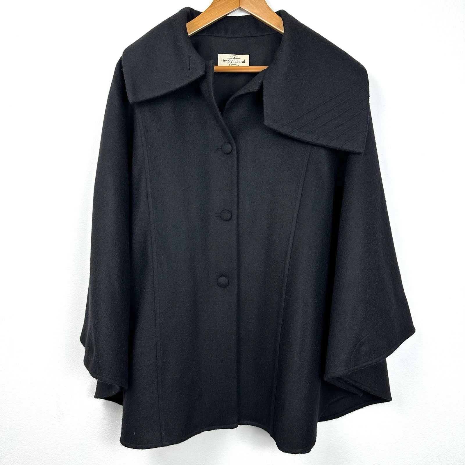 Womens Baby Alpaca Cape Peru Asymmetric Collar Wool Black Boho Luxury Minimalist
Opens in a new wind