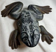 Vintage Heavy Virginia Metalcrafters #18-21 Cast Iron Frog Doorstop, Decor, VMC