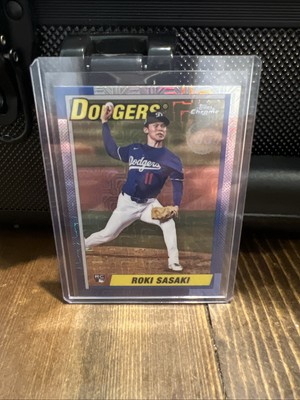2025 Topps Series 2 Roki Sasaki Chrome 35th Anniversary Edition