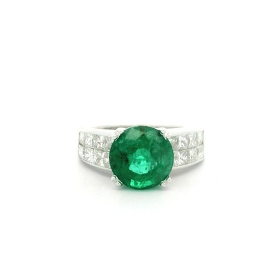 New 18k White Gold GIA 3.38ctw Round Emerald w/ Invisible Set Diamond Ring