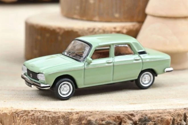 PEUGEOT 304 1977 Golden Green Métallic NOREV 1 87 Ref 473415