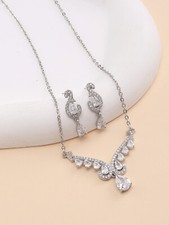 Collana e orecchini a forma lacrima con brillantini elegante donna