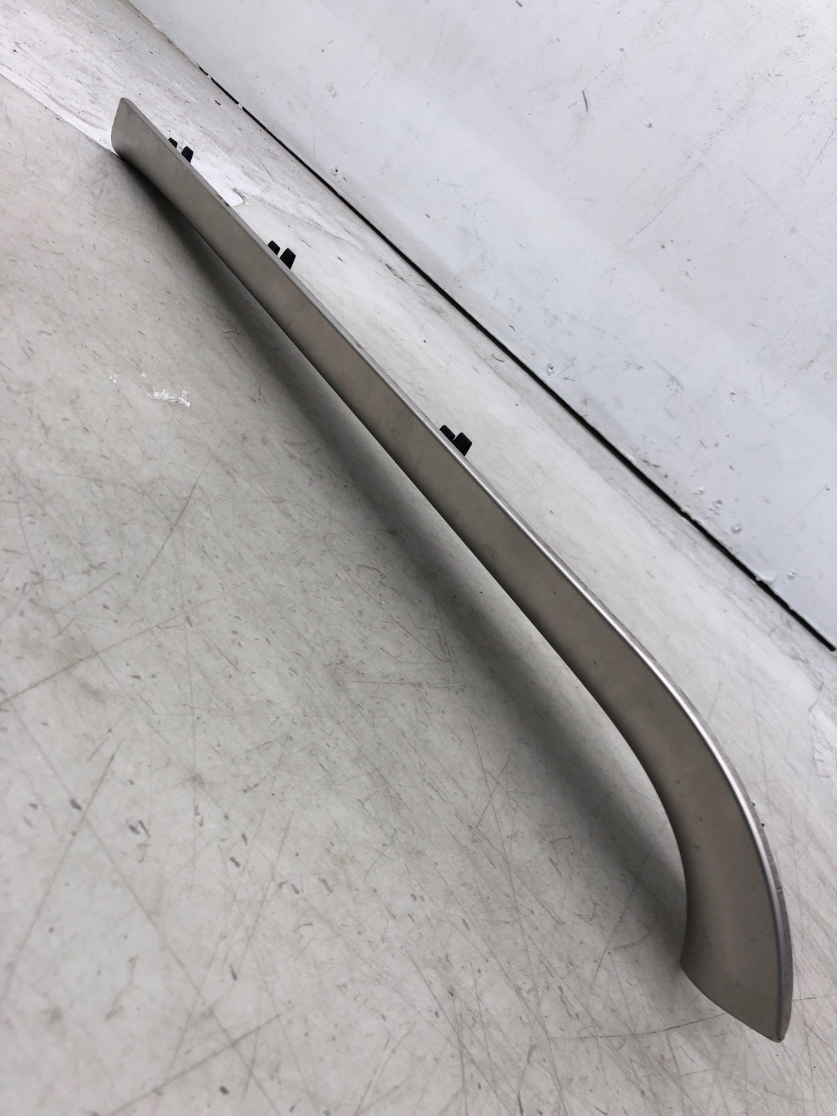 2006-2012 BENTLEY CONTINENTAL FRONT RIGHT SILL SCUFF PLATE 3W4863382P *SCRATCHES