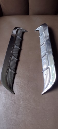 1964–1965 Ford Mustang Quarter Panel Chrome Molding – Original OEM Trim - Picture 7 of 7