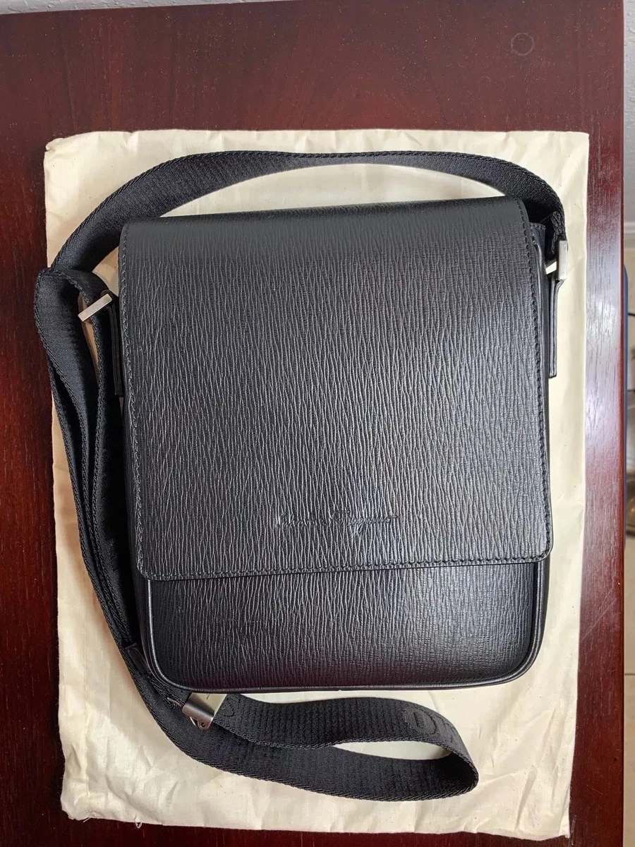Salvatore ferragamo nero on sale pebble calf