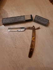 Vintage Clauss Shaving Razor 3" Blade Beautiful Bakelite Handle W/ Original Box