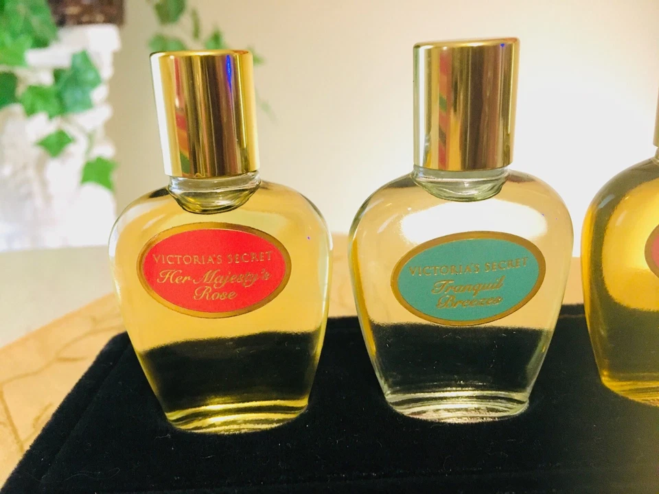 *SÚPER RARO VINTAGE AÑOS 80* Victoria’s Secret Perfume Set de Regalo Freesia y Más ¡NUEVO EN CAJA! Foto 4 de 4