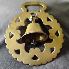 ANTIQUE STAMPED HORSE BRASS - AN ATTRACTIVE WORKING BELL BRASS