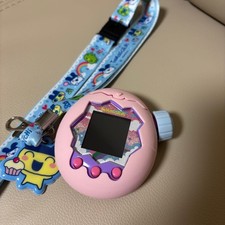 Tamagotchi Paradise strap with case