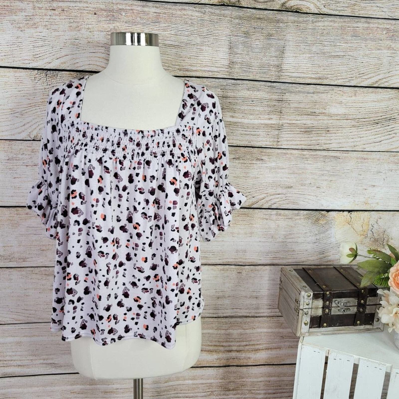 NWT Melloday Smocked Leopard Print Short Sleeve Blouse Size S