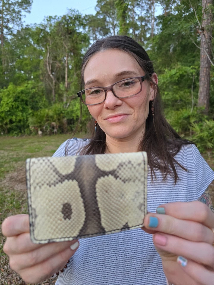 Estuche para tarjetas de crédito Ball Python piel de serpiente hecho a mano MILLENNIAL estuche para tarjetas de crédito Foto 3 de 4