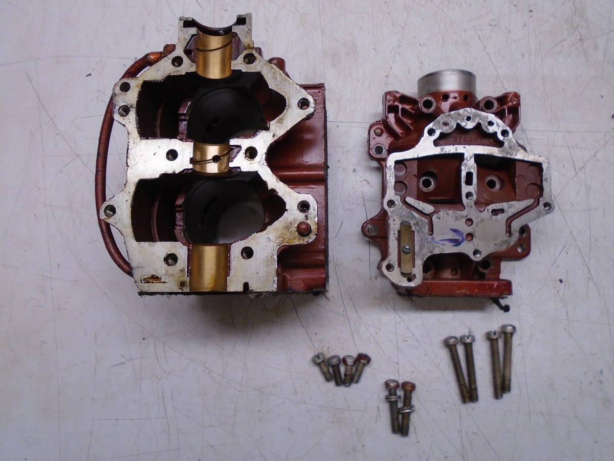 J4a Johnson Evinrude 5.5 HP Outboard Cylinder Block 376514 0376514  