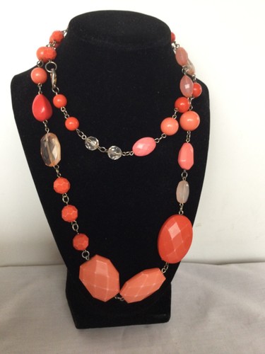 Vintage Women's Necklace Color Pink Beaded 18 Inches Long - Picture 2 of 15