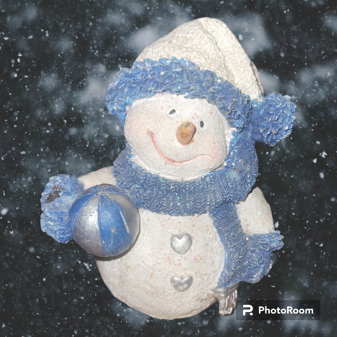 Snow Buddies Collectibles Decor Figurines Snowman White Blue