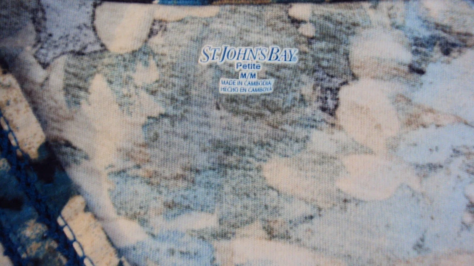 Blusa feminina St. John's Bay malha tamanho PM manga longa multicolorida floral - Imagem 3 de 4