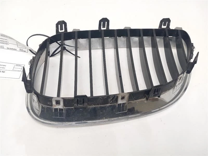 REJILLA LATERAL DERECHA BMW 535 XI 2006 - 2010 Foto 2 de 3