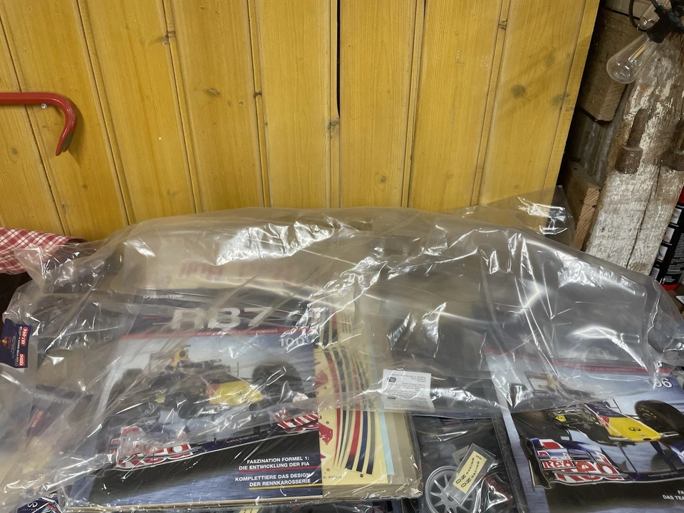 DeAgostini Kyosho RB7 RedBull Racing 1:7 - Bild 3 von 4