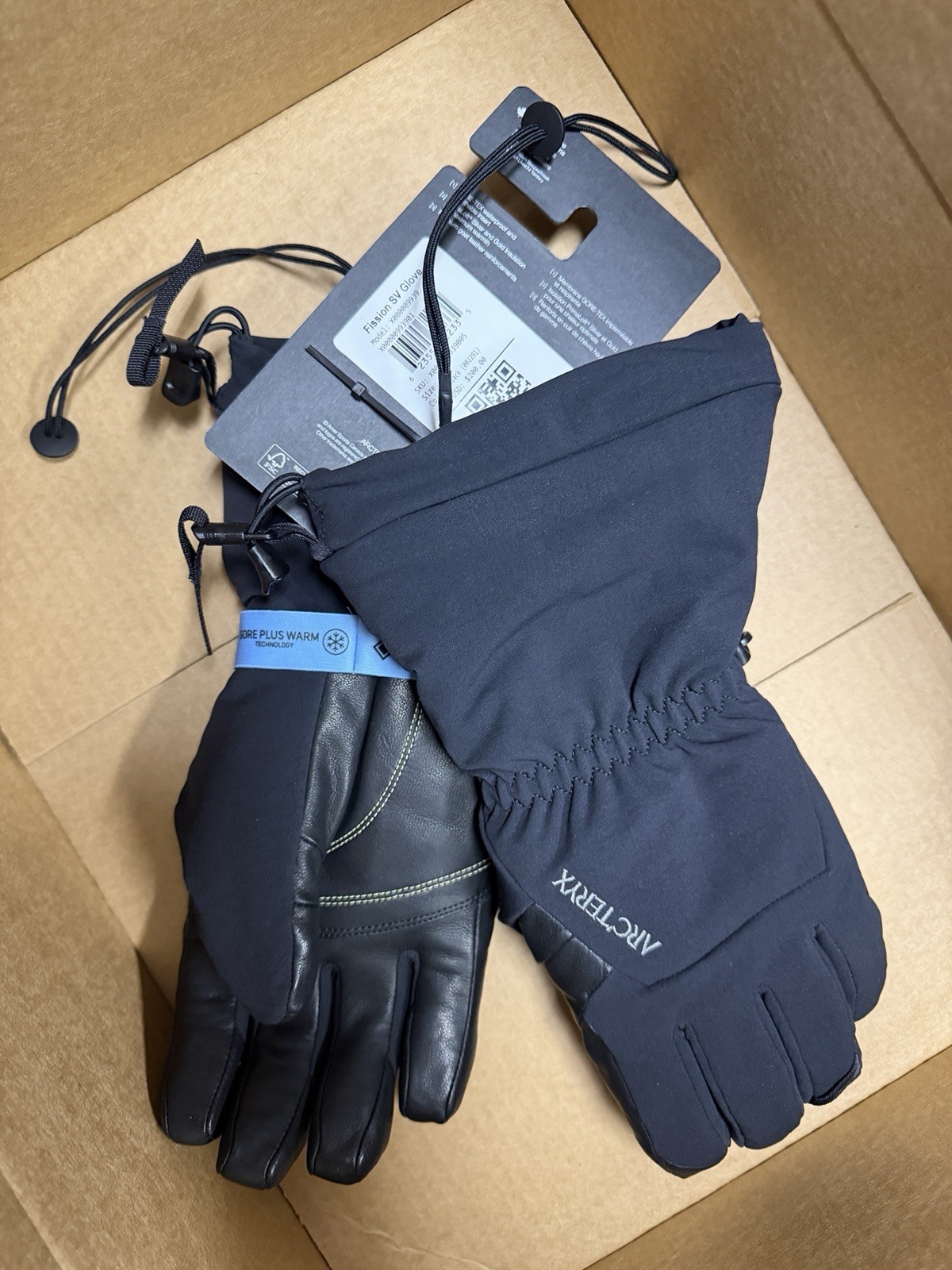 New with tags Arc'teryx Fission SV Gloves Men’s Size Medium Gore-Tex Black thumbnail 2