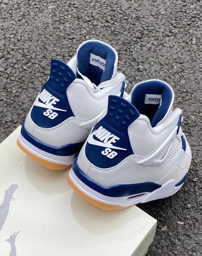 SB X Jordan 4 Mid Retro 'Navy' Men's Mid Top Retro Basketball
