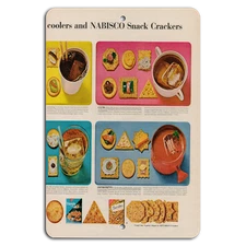 Nostalgic Snack Bliss: Retro NABISCO Cracker Delights