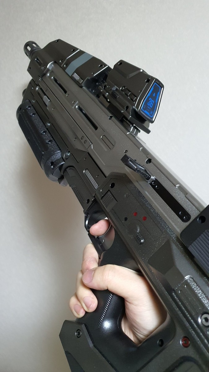 ナーフ　ヘイローMA40 コラボモデル Amazon.com: Nerf Halo MA40 Motorized Dart Blaster - Includes
