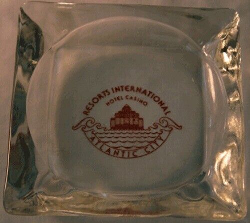 Vintage RESORTS INTERNATIONAL Atlantic City NJ Ashtray - Picture 1 of 2