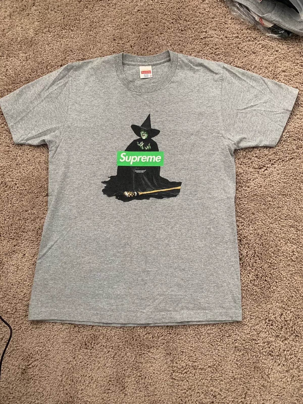 TEE SHIRT SORCIÈRE SUPREME UNDERCOVER   Gris boîte SS15 logo T SHIRT