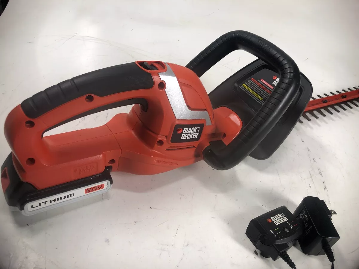 Black & Decker LHT2220 20V Max Cordless Lithium-Ion 22 in. Dual Action Electric Hedge