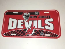 NEW JERSEY DEVILS PLASTIC LICENSE PLATE NEW & OFFICIALLY LICENSED